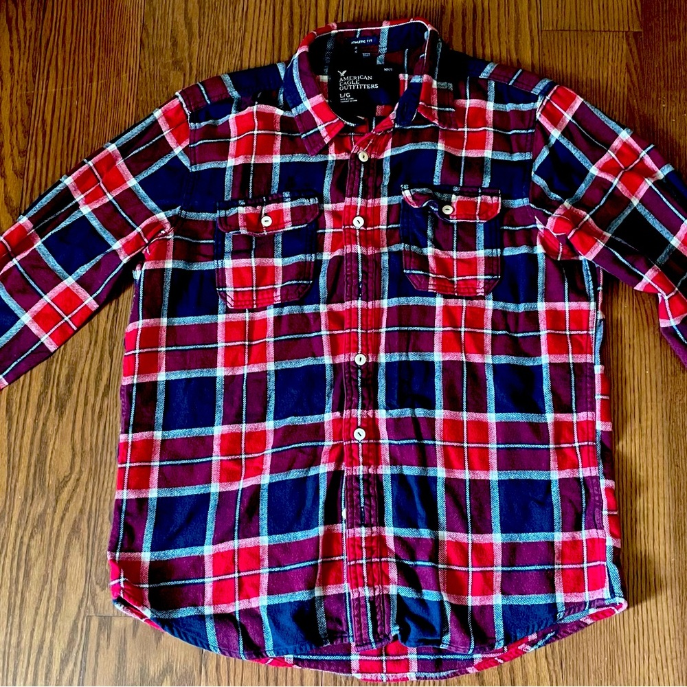 American Eagle plaid long sleeve athletic fit